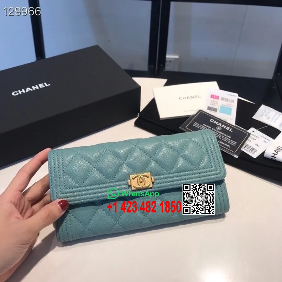 Chanel Le Boy Geldbörse, 19 Cm, Goldene Hardware, Kaviarleder, Herbst-/Winterkollektion 2020, Türkisblau