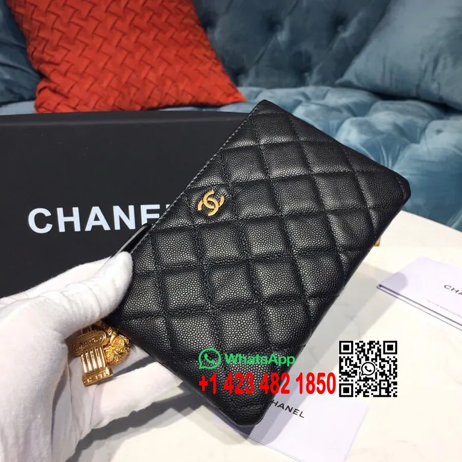 портмоне за монети с цип на Chanel 18 см хайвер кожа златен обков колекция пролет/лято 2019 акт 2, черен