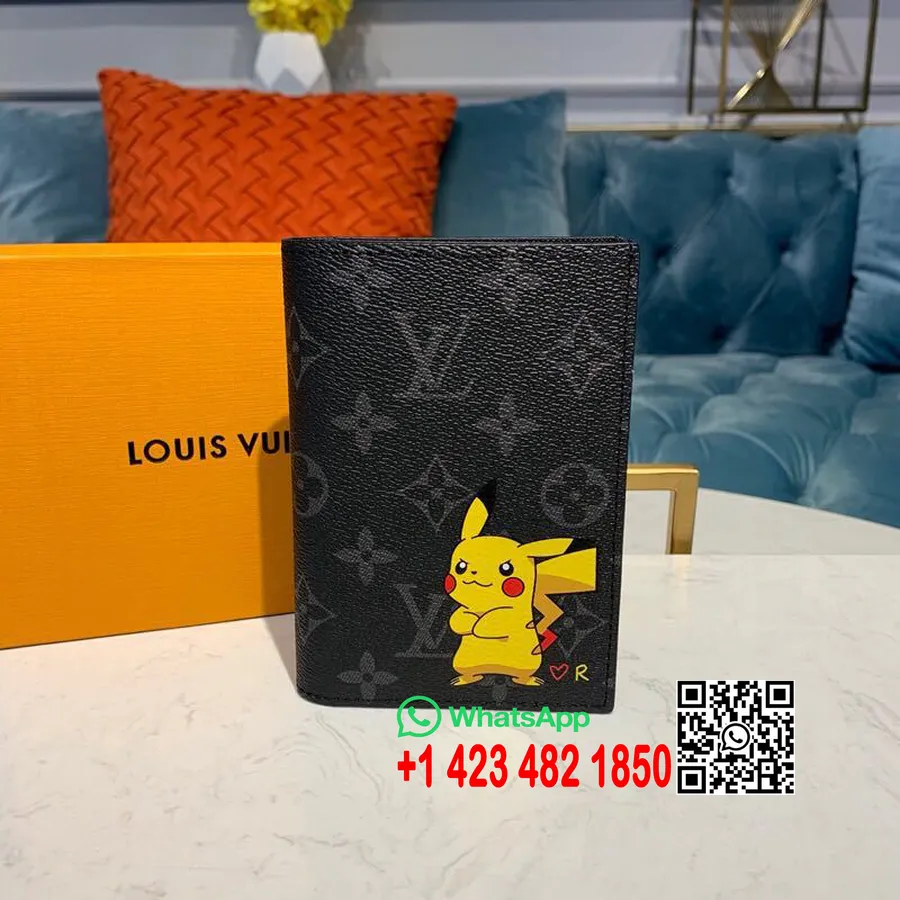 Louis Vuitton Pokemon Pases Vāks 14cm Monogramma Aptumsums Audekls Rudens/ziema 2019 Kolekcija M63486, Melns