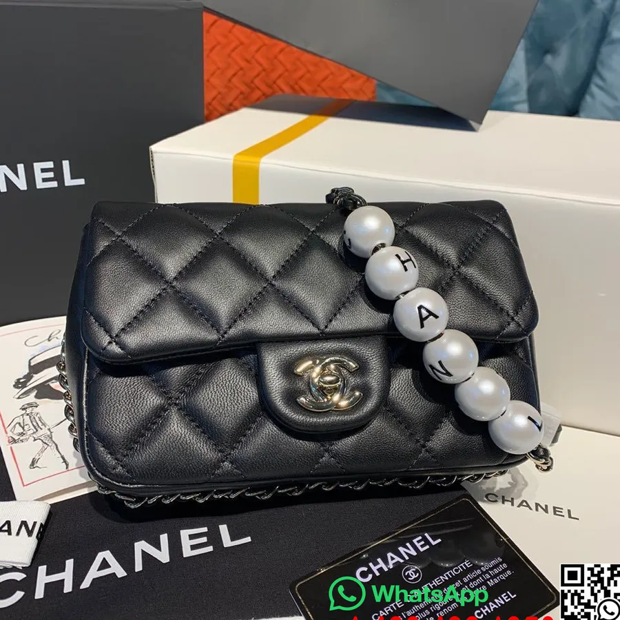 Украсена с перли чанта с капак на Chanel 18 см златен обков от агнешка кожа, кол пролет/лято 2020 г., черна