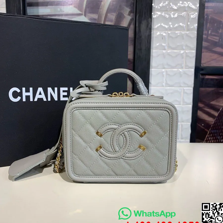 Chanel Cc филигранна тоалетна чанта 18 см златна хардуер хайвер кожа круиз колекция 2019, сиво