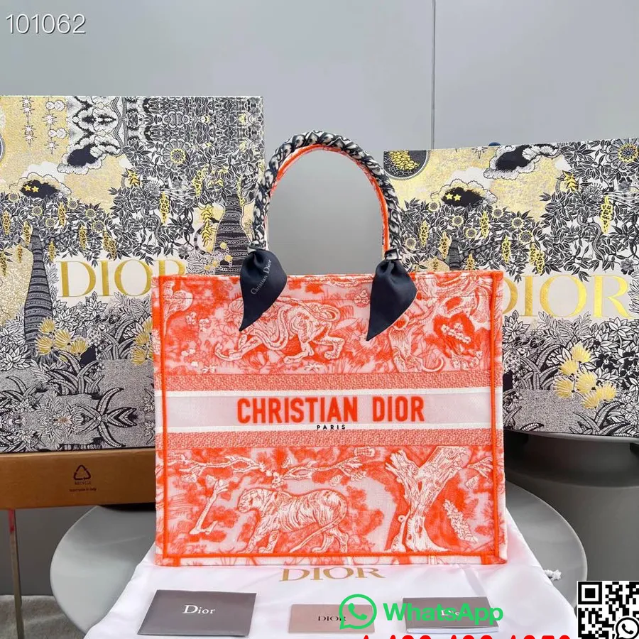 Christian Dior Könyves Táska 42cm M1286 Kínai újév Fordított átlátszó Toile De Jouy Hímzett Vászon ősz/tél 2022 C