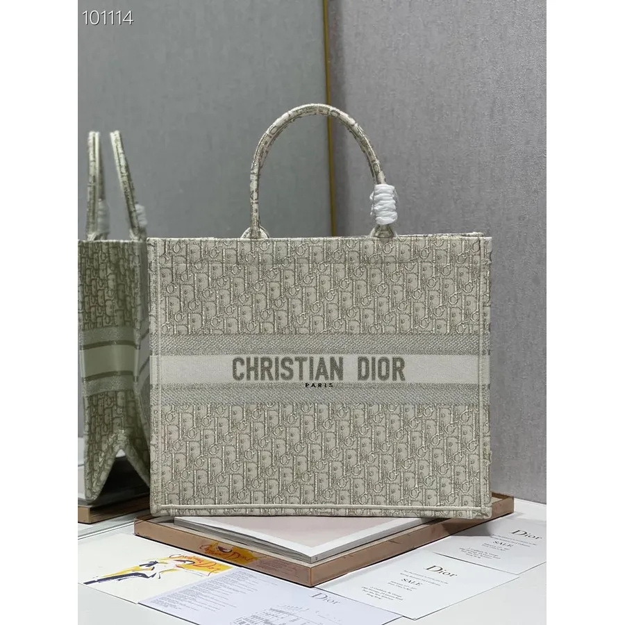 Christian Dior Mose Mulepose 42cm 1286 Skrå Broderet Lærred Efterår/vinter 2022 Kollektion, Beige