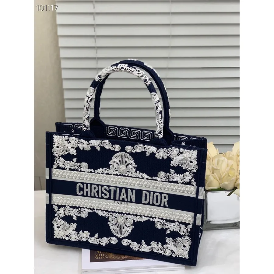 Christian Dior Book Torba Torba 36cm 1286 Toile De Jouy Zodiac Vez Platno Kolekcija Jesen/zima 2022., Tamnoplava