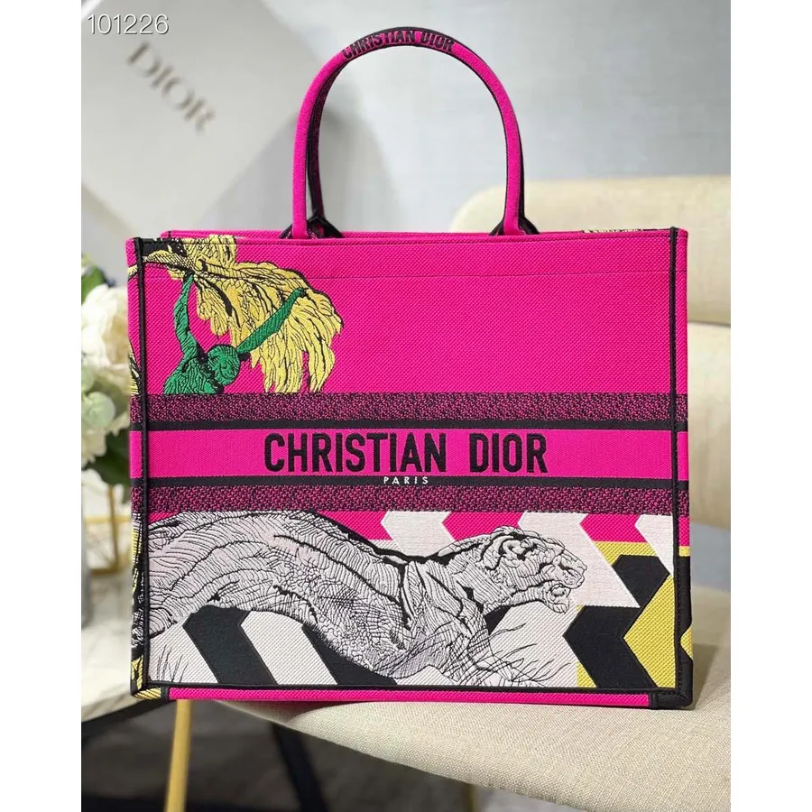 Bolso Tote Christian Dior Book 42cm 1286 D-jungle Pop Jaguar Lona Bordada Colección Otoño/invierno 2022, Rosa/amarillo