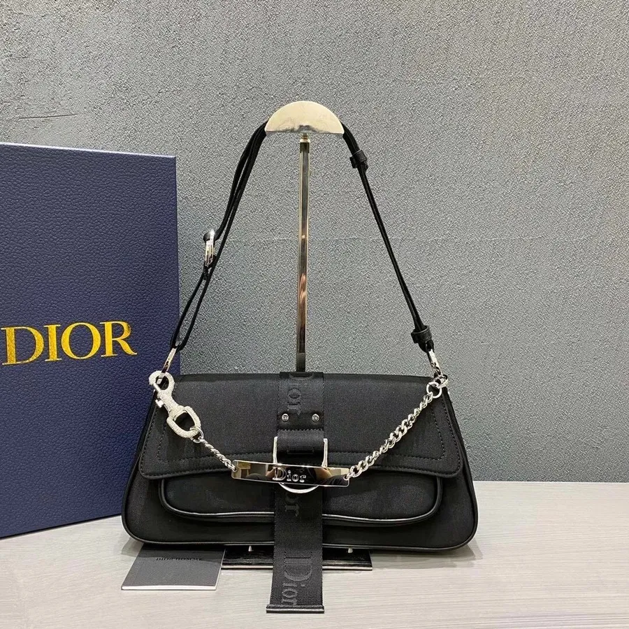 Christian Dior Punk Hardcore Táska 33 Cm-es Vászon/borjúbőr őszi/téli 2020 Kollekció, Fekete