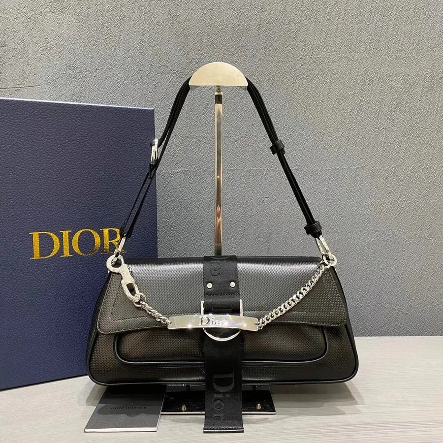 Christian Dior Punk Hardcore Táska 33 Cm-es Borjúbőr őszi/téli 2020 Kollekció, Fekete