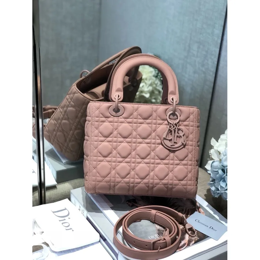 Christian Dior Lady Dior Kott 24cm Matt Riistvara Lambanahast Sügis/talv 2020 Kollektsioon, Roosa Roosa