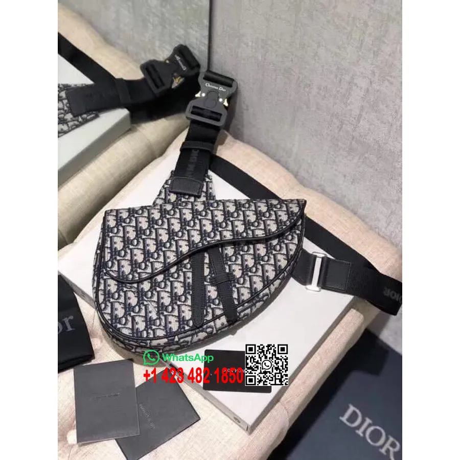 Christian Dior Homme Moška Torba 28 Cm Poševno Vezeno Usnjeno Platno Kolekcija Pomlad/poletje 2020, Modra