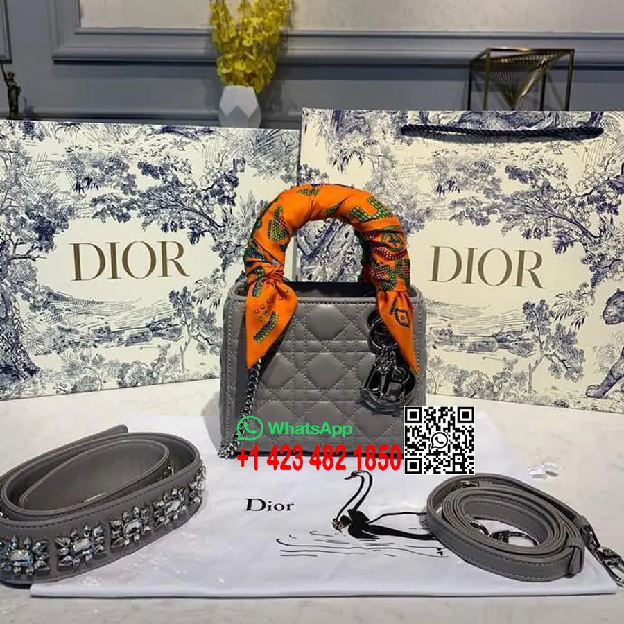 Christian Dior Mini Lady Dior Torba 18 Cm Z łańcuszkiem I Zdobionym Paskiem Do Torby Srebrne Okucia Skóra Jagnięca Wiosna/lato 2