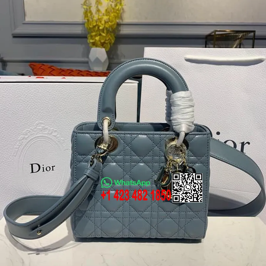 Christian Dior Lady Dior Сумка 20см из кожи ягненка с золотой фурнитурой, коллекция весна/лето 2020, голубой