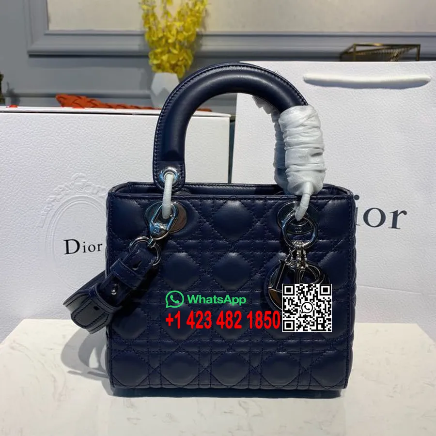 Сумка Christian Dior Lady Dior, 20 см, серебристая фурнитура из кожи ягненка, коллекция весна/лето 2020, темно-синий