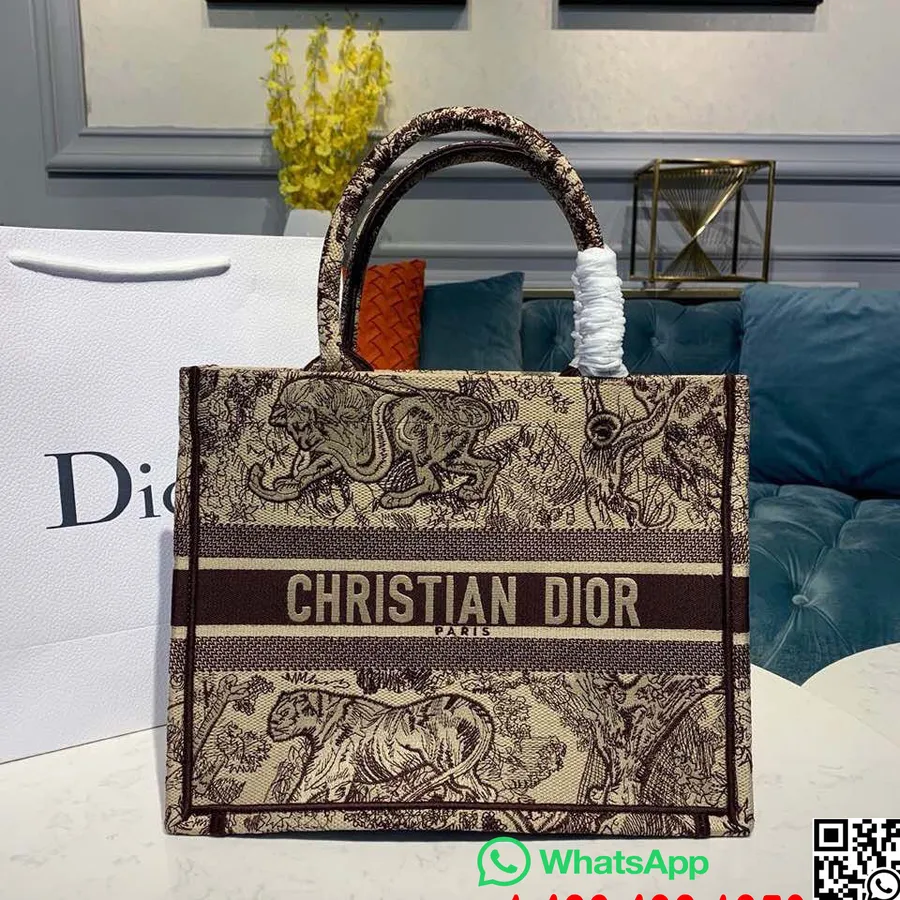 Christian Dior Toile De Jouy κινέζικο σεληνιακό πρωτοχρονιάτικο βιβλίο Tote Bag 35cm κεντημένο καμβά συλλογή φθινόπωρο/χειμώνας 