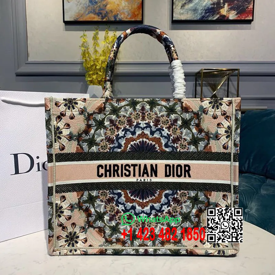 Christian Dior Kaleidiorscopic Könyves Táska 42 Cm-es Hímzett Vászon 2019 Tavaszi/nyári Kollekció, Fehér/virágos