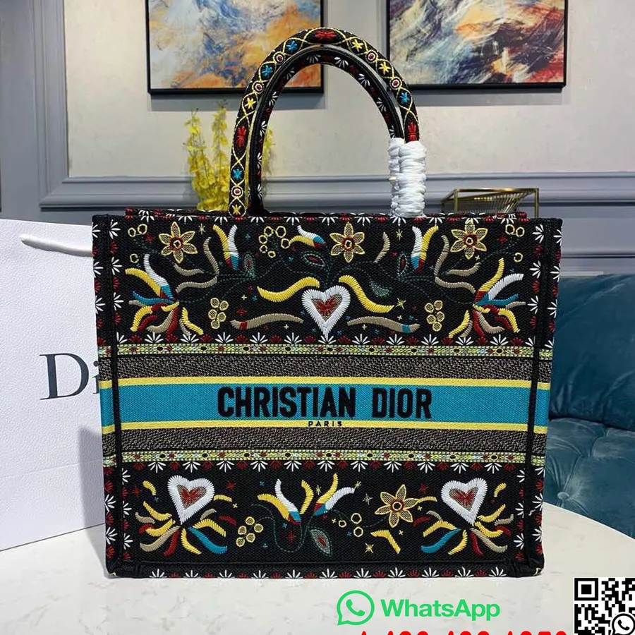 Christian Dior Könyves Táska 42 Cm-es Hímzett Vászon 2019 Tavaszi/nyári Kollekció, Fekete/virágos