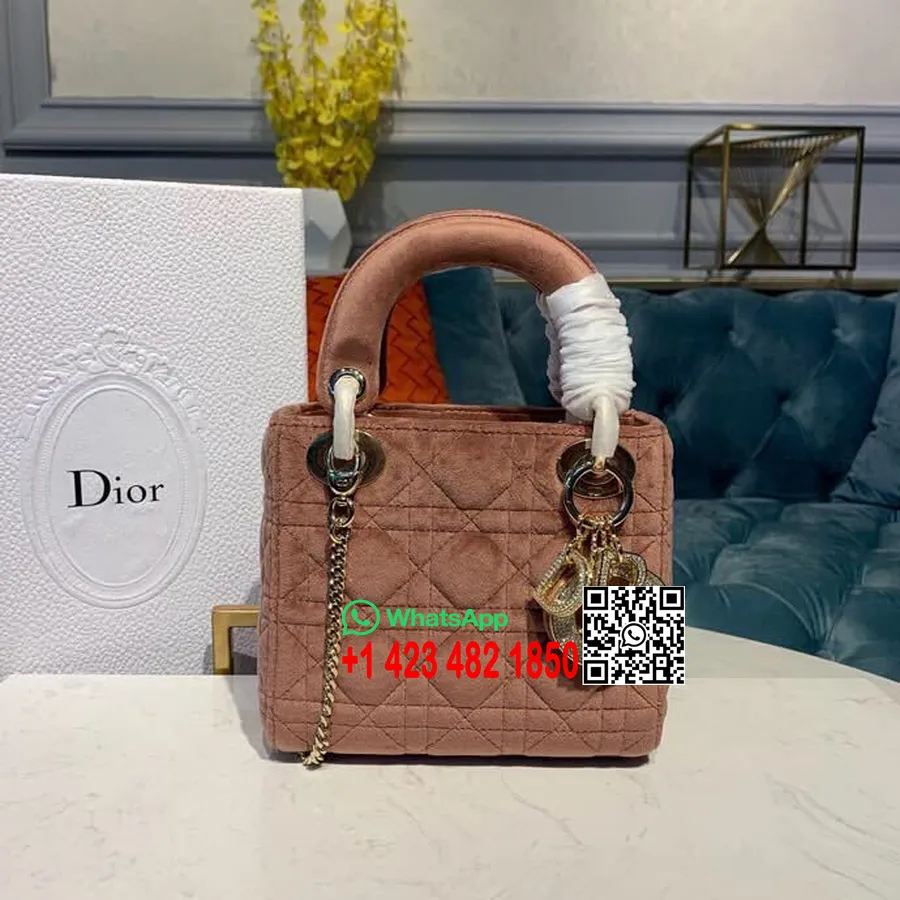 Taška Christian Dior Lady Dior 18 Cm S Retiazkou A Kryštálmi Zlaté Kovanie Zamatová Kolekcia Jar/leto 2019, Ružová