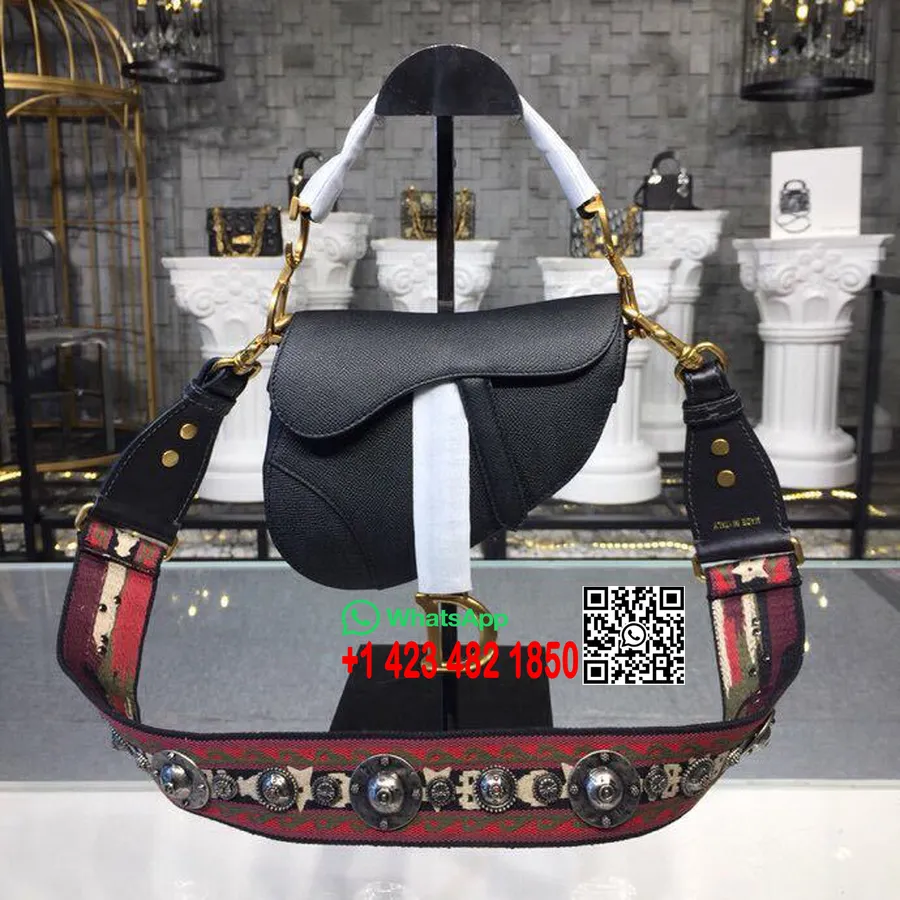 Christian Dior Nyerges Válltáska 18cm Pánttal Szemcsézett Borjúbőr 2019 Tavaszi/nyári Kollekció, Fekete