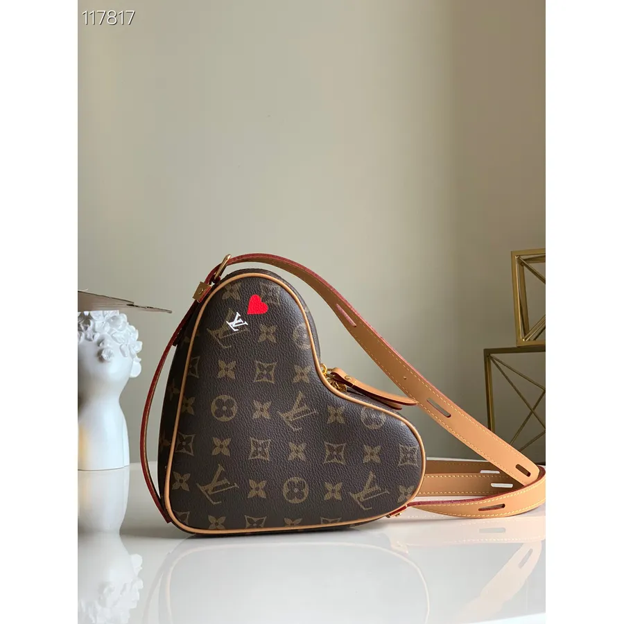 Louis Vuitton Boite Chapeau Souple Herztasche 18 Cm Monogramm Canvas Herbst/Winter 2020 Kollektion M45419, Braun