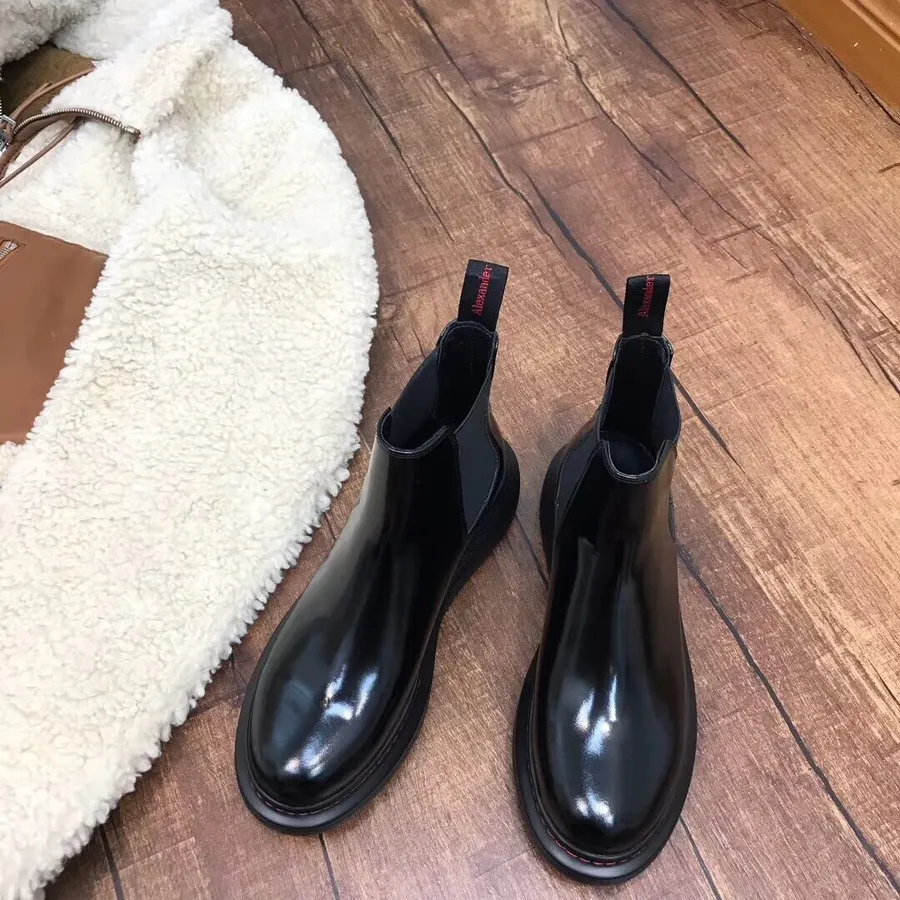 Alexander Mcqueen Colorblock Chelsea Boots Kalveskinn Høst/vinter 2019 Kolleksjon, Svart