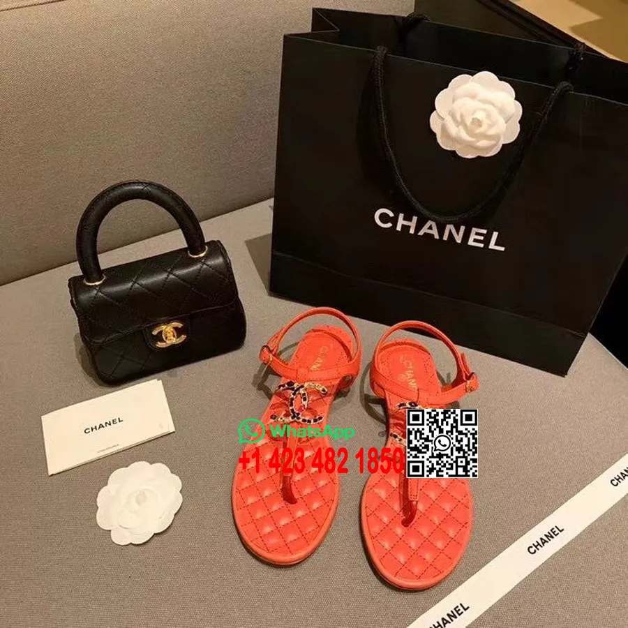 Chanel Cc Logo Kapitone Tanga Sandalet Dana Deri Ilk/yaz 2020 Act 2 Koleksiyonu, Kırmızı